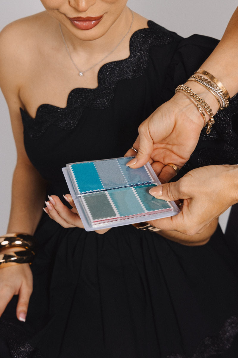 Virtual Color Analysis w/ Physical Color Wallet